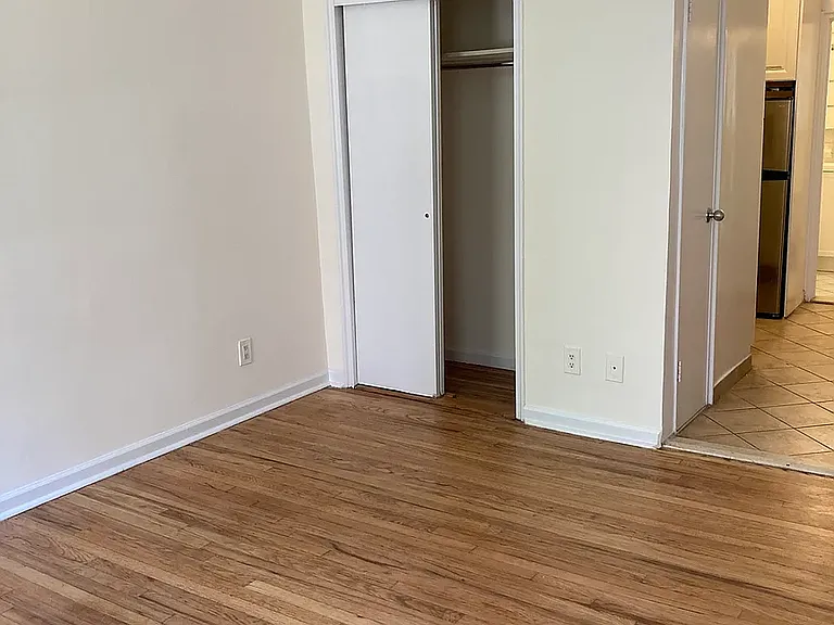440 E 77th St #2B — Photo 4