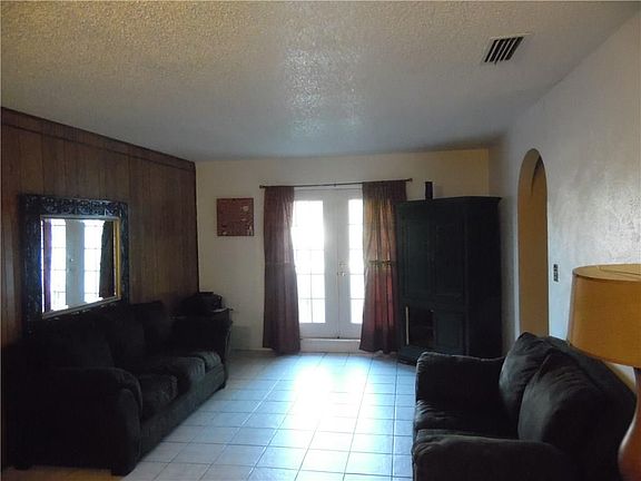 3rd image of 7830 Mirage Valley Dr