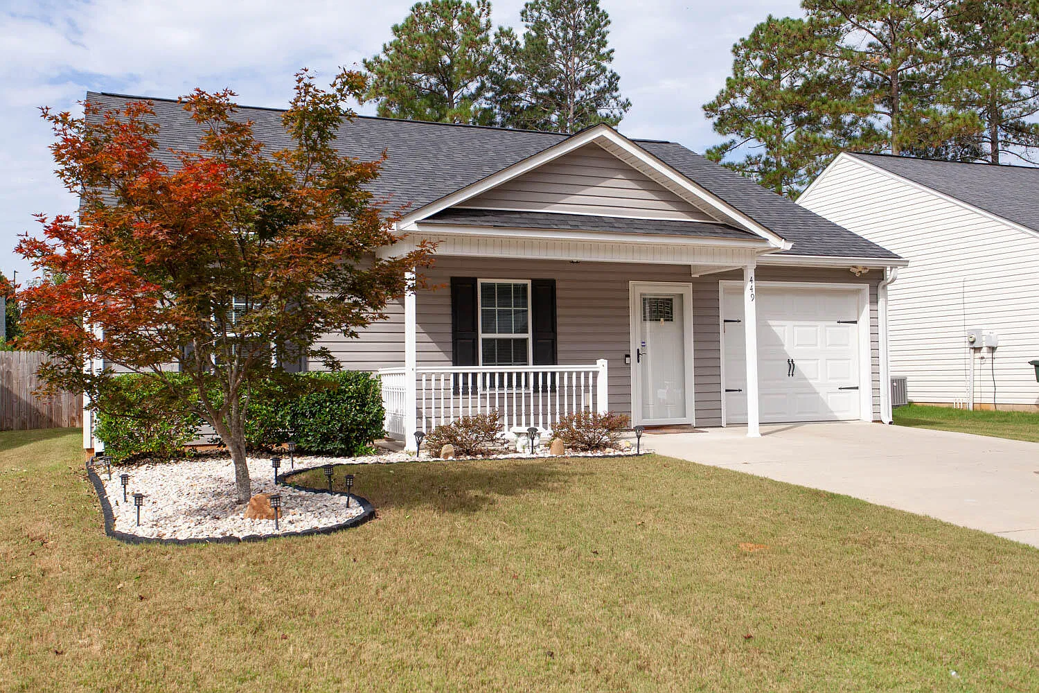 3 bed, 2.0 bath, 1500 sqft, $1,995 — Photo 2