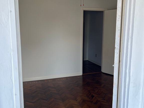 3rd image of 3610 Derbigny St