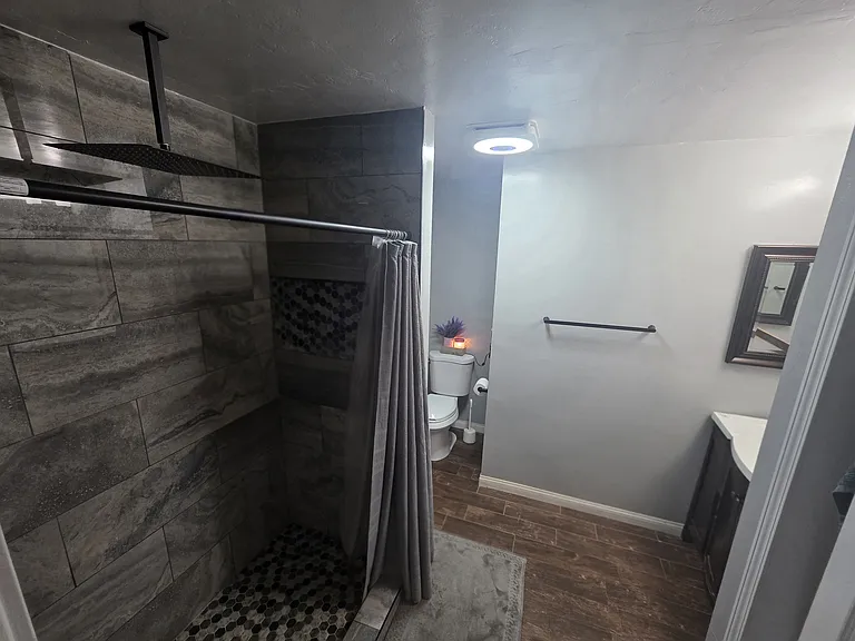 215 Almond St — Photo 10