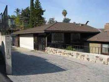 5th image of 8810 Alpine Ave