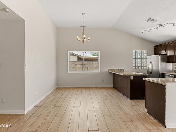 5th image of 1506 W ALAMO Drive