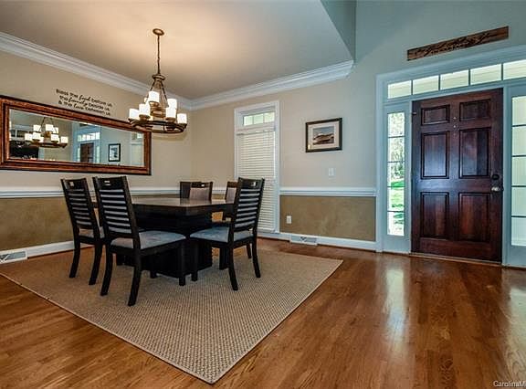 5th image of 124 Wildiris Ln