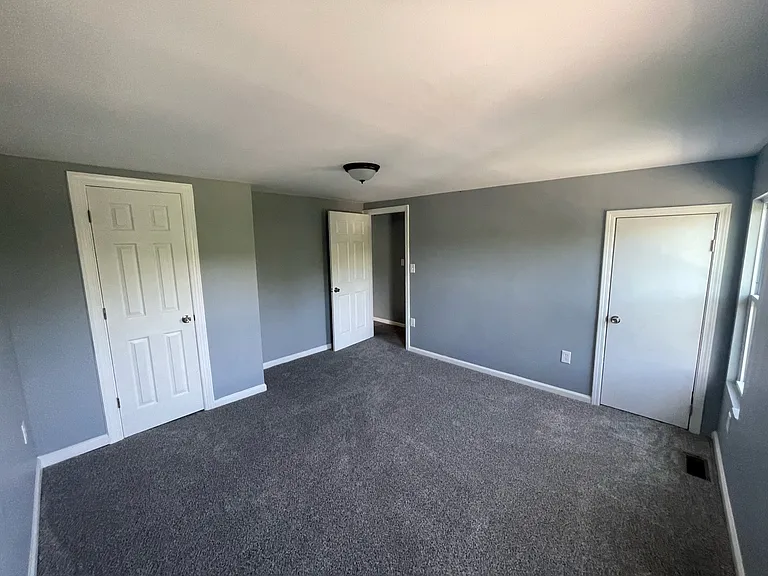 1142 Boni Dr — Photo 6