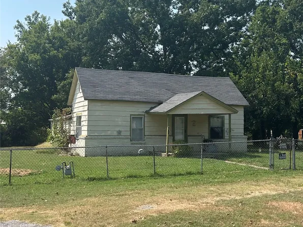 345 N Locust St, Oologah, OK 74053