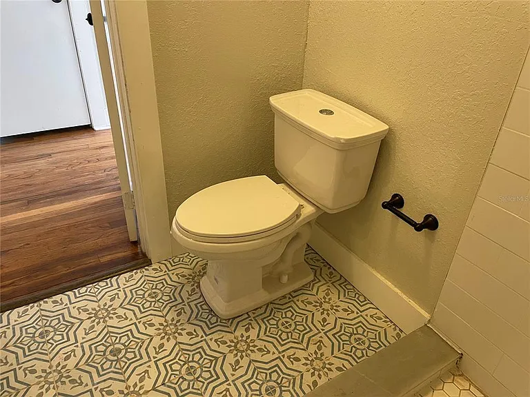 1517 E Ellicott St — Photo 14