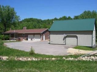 32998 Hill Avenue Trl, Red Wing, MN 55066
