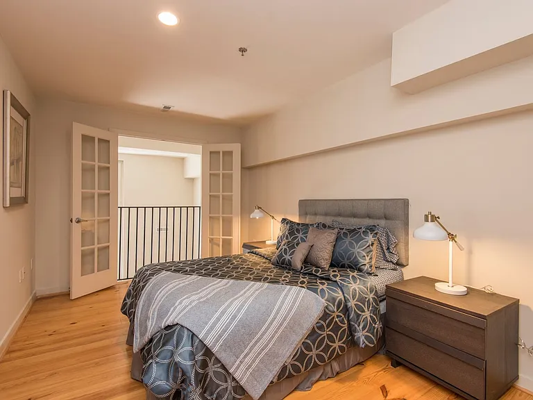 1200 Walnut St — Photo 34
