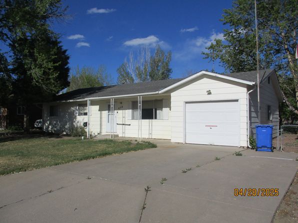 450 Crestmoor Rd