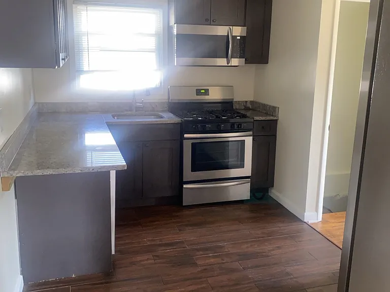 6215 Auth Rd — Photo 15