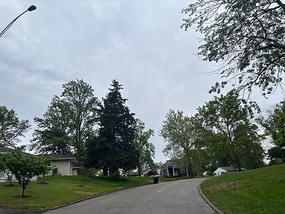 4th image of 5 3rd Dr