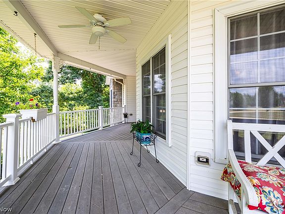 2nd image of 1514 Heavenly View Ln