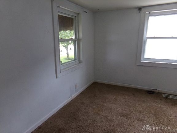 4th image of 2511 Kennedy Ave