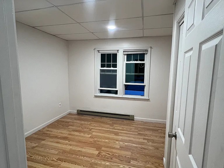 119 Fullerton Ave #B — Photo 6