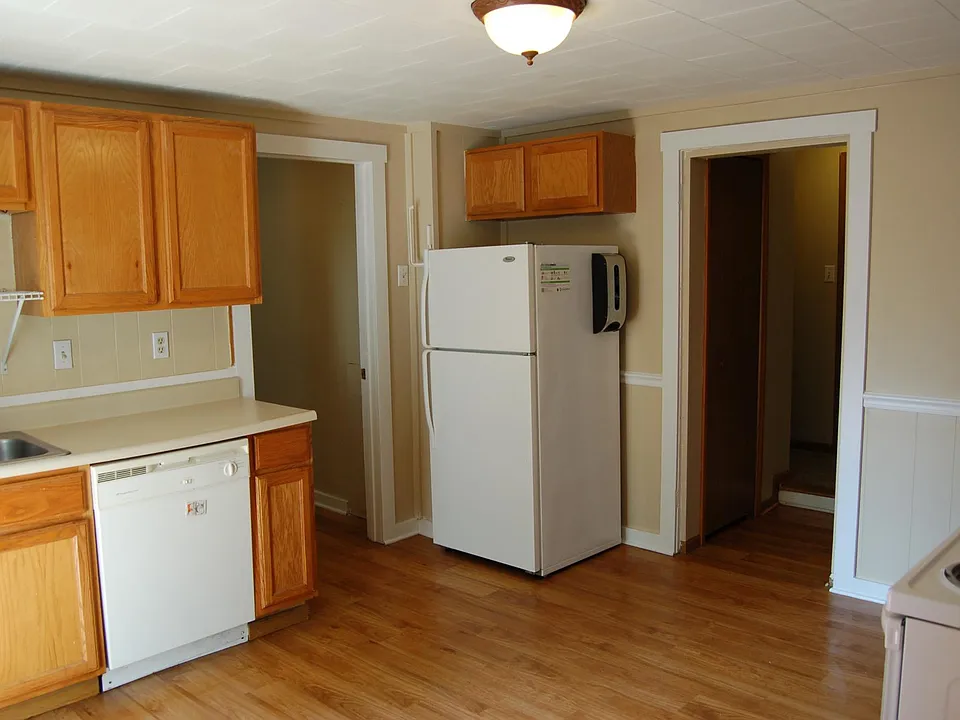 Kitchen coming through front door