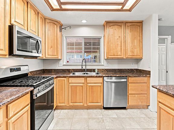 3rd image of 6616 Pepperwood Way