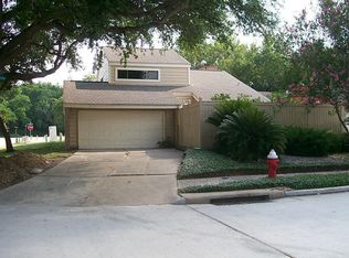 16603 Neumann Dr, Houston, TX 77058