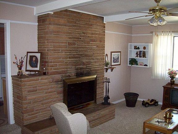 4th image of 221 E Fir Ave