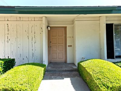 192 W Barstow Ave APT A, Fresno, CA, 93704