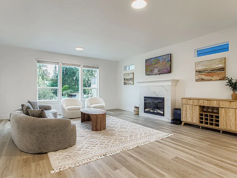 18919 SW Hazelwood Ln — Photo 2