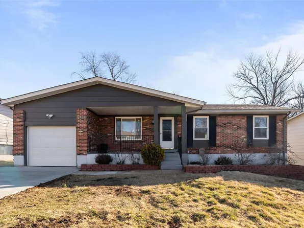 2762 Tiara Dr, Arnold, MO 63010
