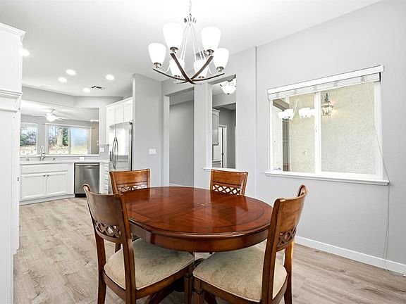 5th image of 3368 Verdeca Way