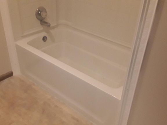 Tub and shower in main bath.