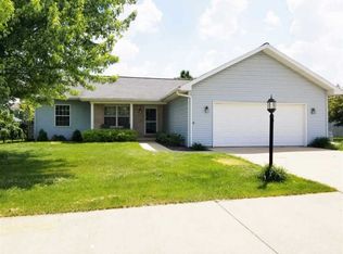 1010 Coal Bank Rd, Metamora, IL 61548