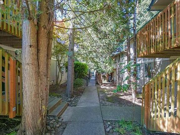 3rd image of 1504 NE 72nd St APT 4