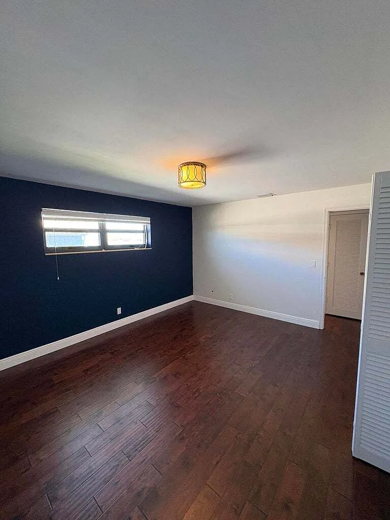 360 Wilma Circle - 5 — Photo 4
