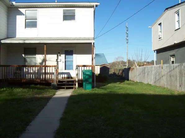 62 N 2nd St, Stroudsburg, PA 18360