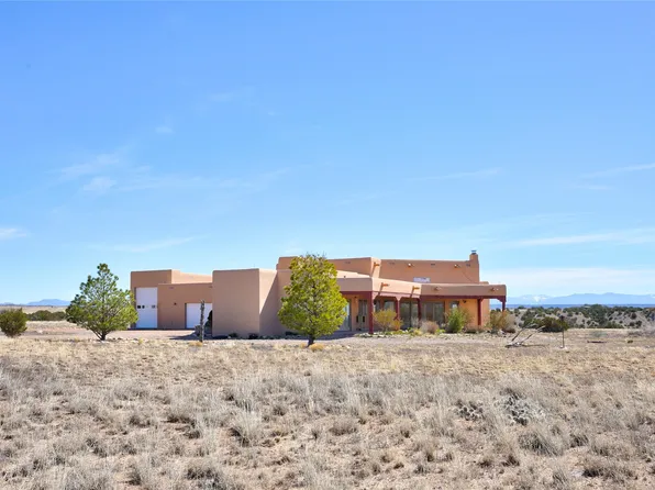 24 Hunter Dr, Medanales, NM 87548