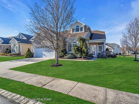 2nd image of 25 Cape May Court