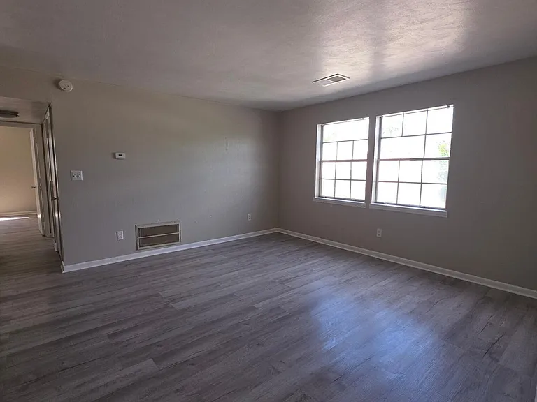 716 Townside Rd SW #7 — Photo 12