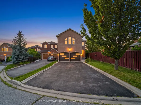 3191 Oakview Rd, Mississauga, ON L5N 7N9
