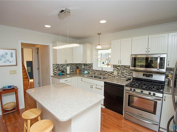 5th image of 5151 Fredelia Dr