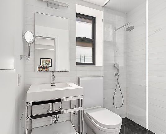 5th image of 60 E 96th St APT 15-A