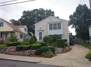 176 Glenellen Rd, West Roxbury, MA 02132