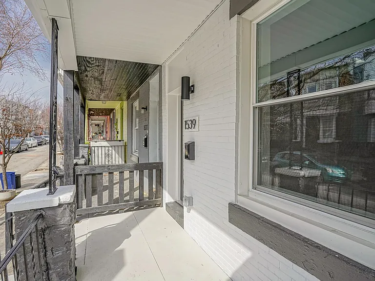 1539 S Wilton St — Photo 28