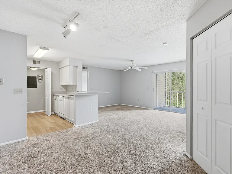 1229 Bermuda Lakes Ln #208 — Photo 4