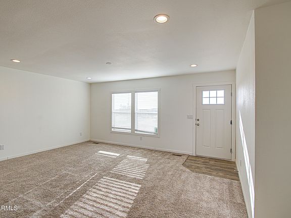 5th image of 1733 S 353RD Avenue
