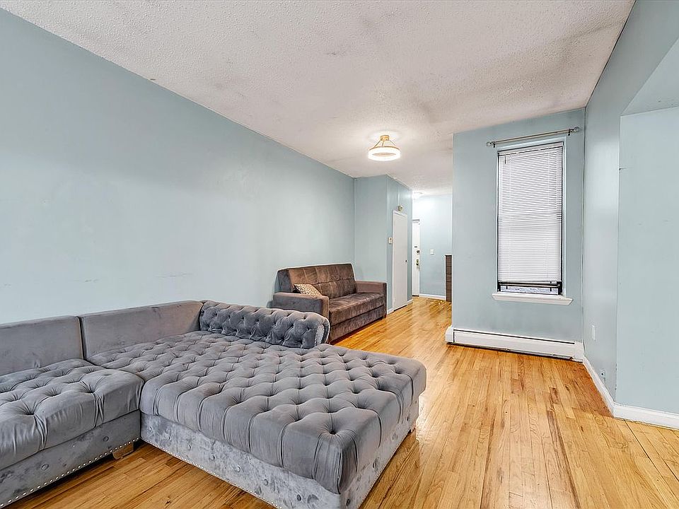 1st image of 246 Sumpter St APT 3A