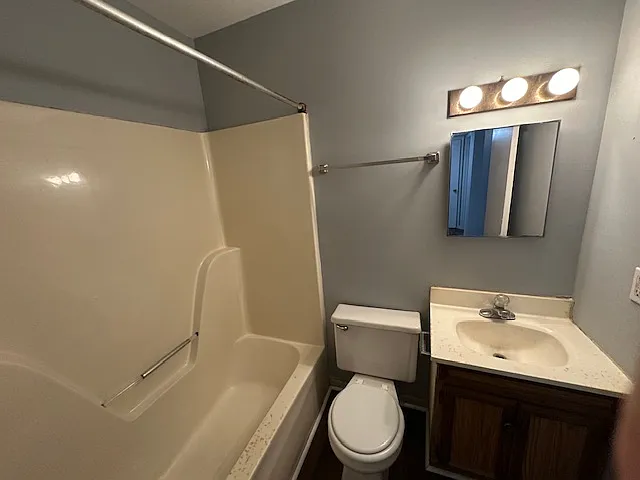 1225 New Hope Ln #D — Photo 5