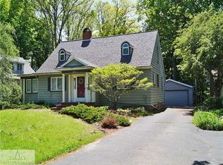 2705 W Libbie Dr, Lansing, MI 48917