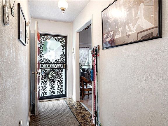 4th image of 3605 Burkehill Dr
