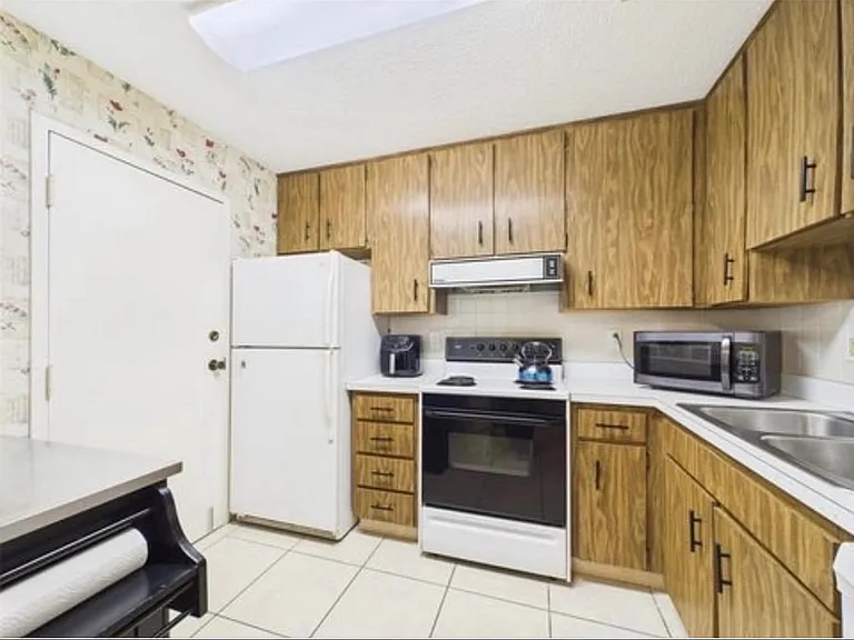 2700 Bayshore Blvd #3210 — Photo 6