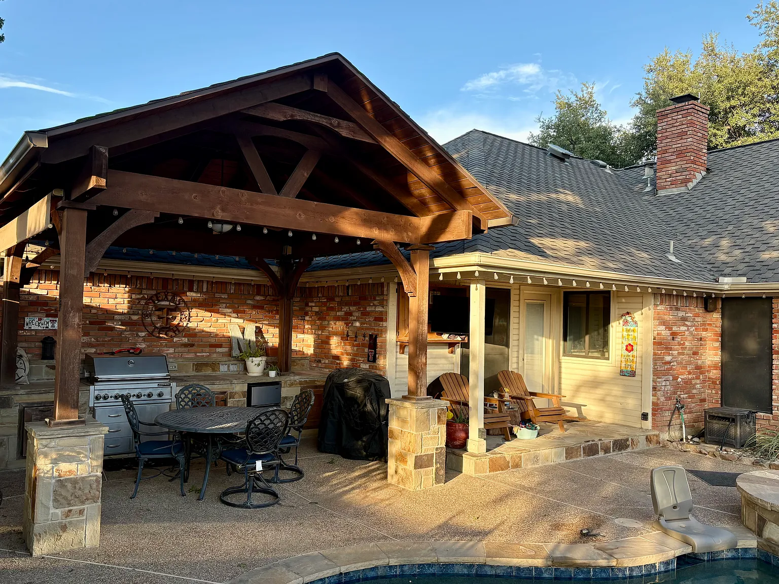 3 bed, 2298 sqft, $5,000 — Photo 3