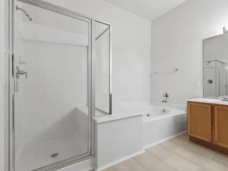 2607 Sun Cove Ln — Photo 13