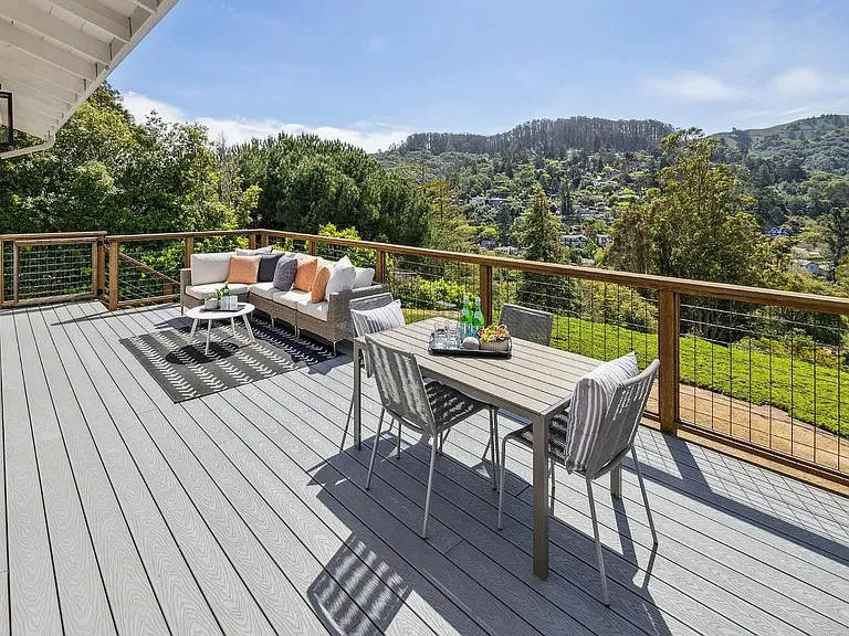 880 Chamberlain Ct — Photo 15